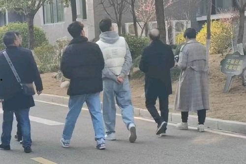 最新吃瓜 网红事件,揭秘近期热门事件背后的真相 第1张 最新吃瓜 网红事件,揭秘近期热门事件背后的真相 第1张